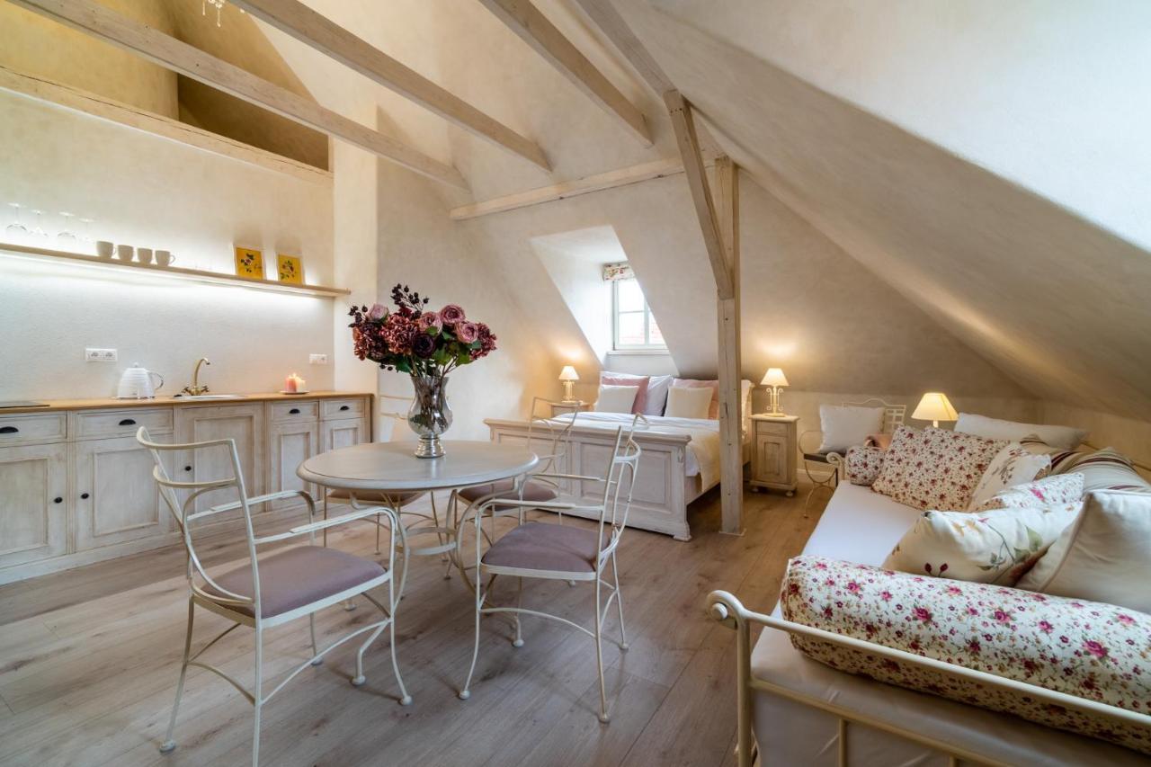 קונטה הורה Boutique Hotel Soukenikuv Dum מראה חיצוני תמונה